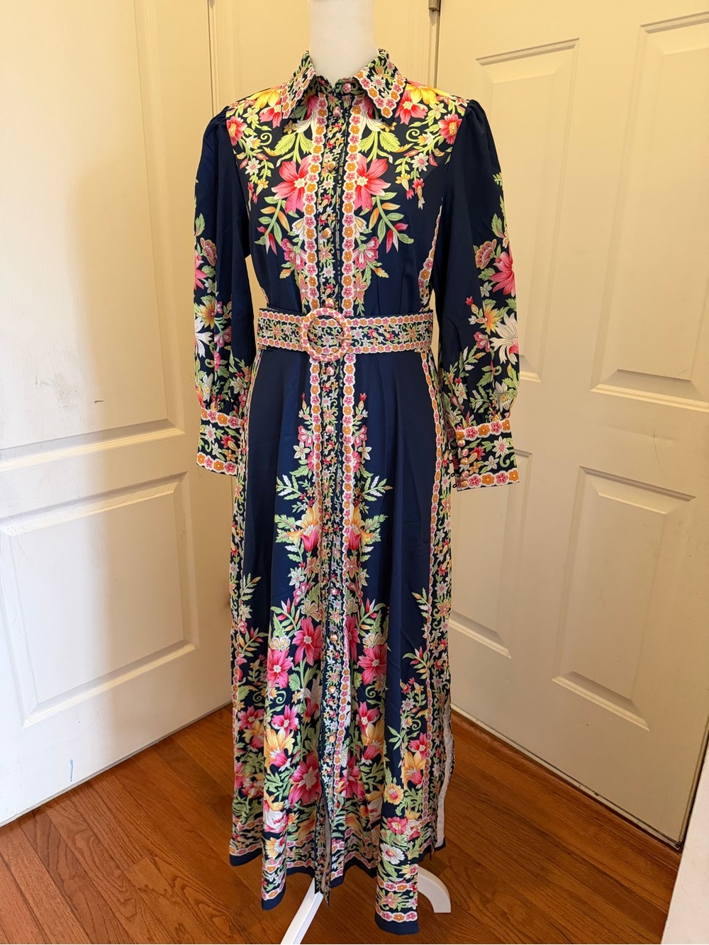 NWT Women’s Navy Floral Maxi Shirt Dress with Belt size S